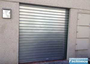 Cierre enrollable lama FC 115 plana galvanizada