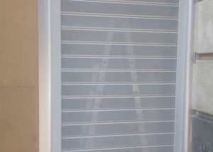 Cierre microperoforado lama FC115 lacado en RAL