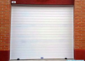Puerta enrollable de aluminio extrusionado lama FC1p -100